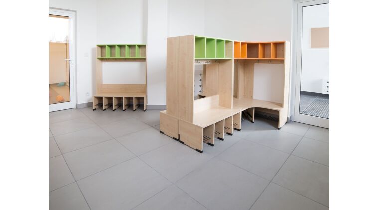 Square Cloakroom 5 - 6512646B_4.jpg