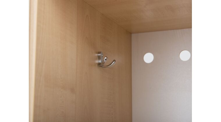 School Cloakroom 4 - 6513264K_15.jpg