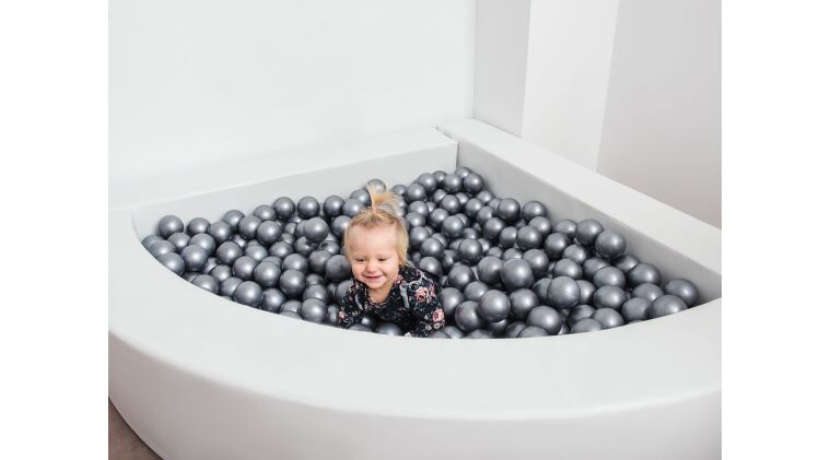 White pool - 4641794_5.jpg