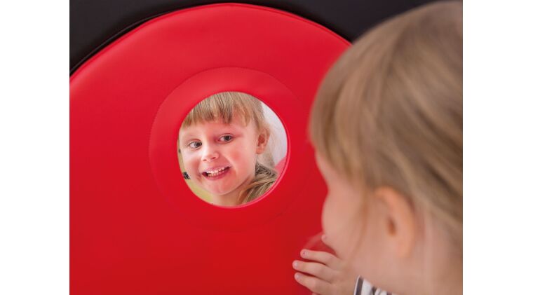 Mirror reflection house - 4640989_4.jpg